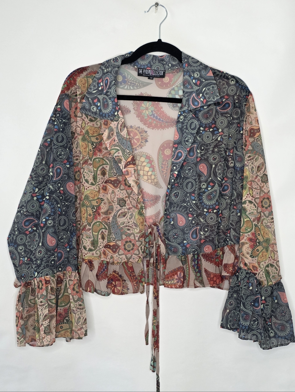 The Pyramid Collection Tie Front Top 1X Semi Sheer Paisley Floral Boho Artsy